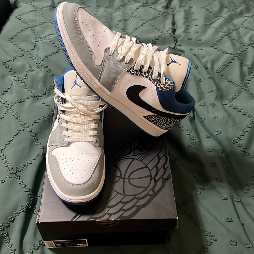 Jordan 1 Low - Size 15 White / Marine Blue/ Black Color Combo